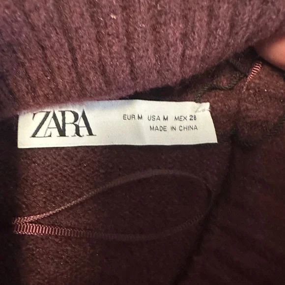 Zara Maroon Turtleneck Sweater - Picture 3 of 4
